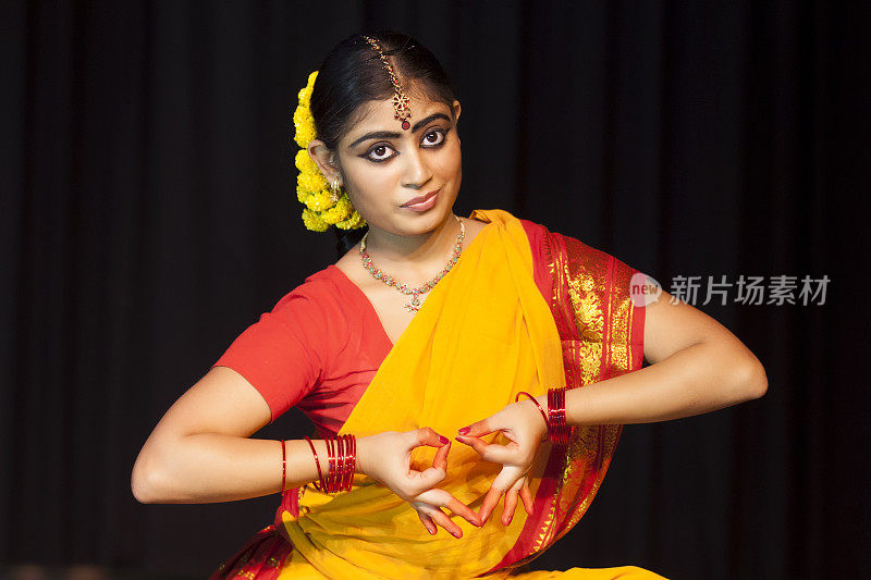 印度古典女舞者Bharata Natyam